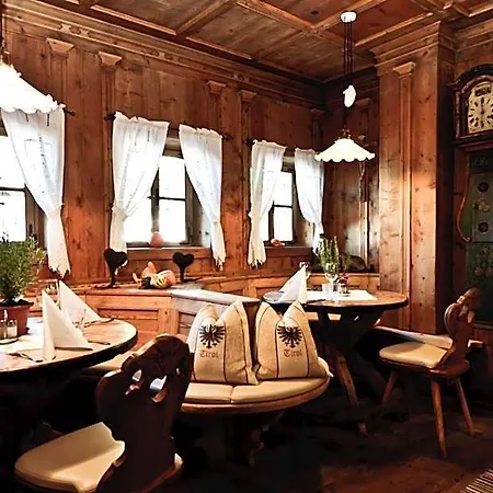 Perauer Hotel 3*