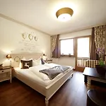 Perauer 3* Майрхофен
