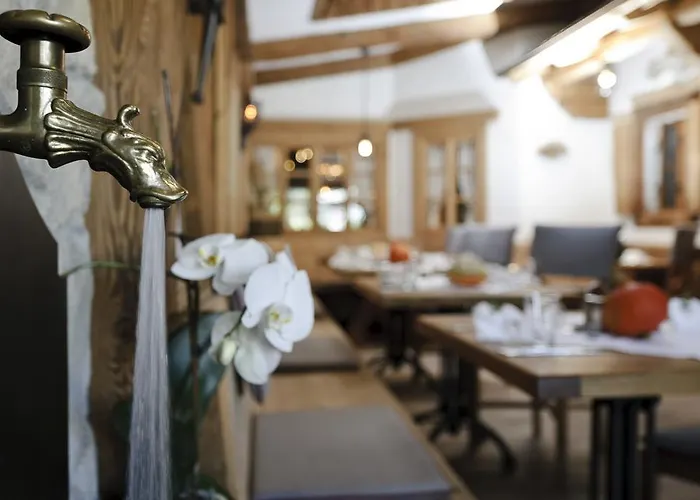 Готель Perauer 3*